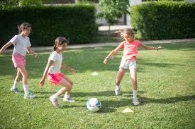 历史助攻榜第二！詹姆斯率湖人冲击三连胜，鹈鹕主场能否爆冷？